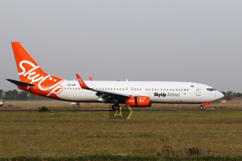 Самолет из Португалии не долетел в «Борисполь» и сел в Молдове (обновлено)