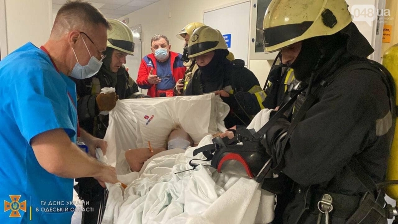 Сегодня утром в Одессе тушили пожар в частной клинике, эвакуировали 28 пациентов,- ФОТО