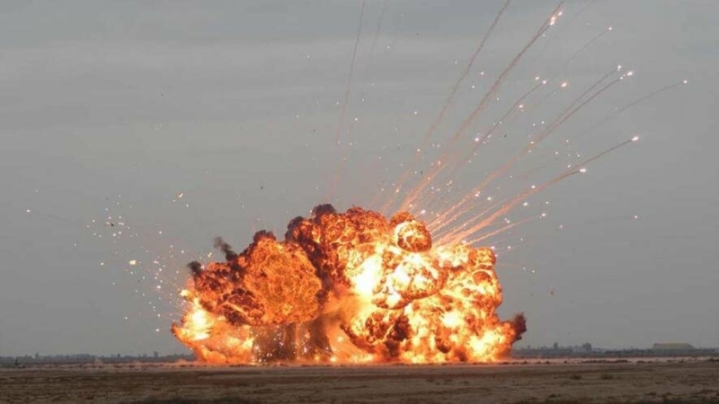 В Одессе прогремело три взрыва, горит военная часть, - ВИДЕО
