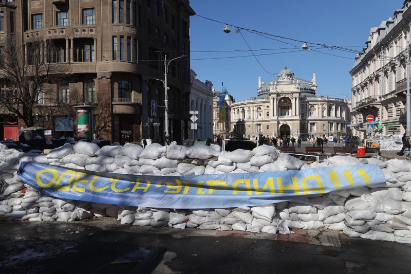 «Молитва за Украину». Одесская опера призвала закрыть небо над страной  