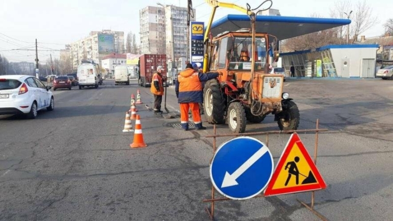 Незважаючи на війну: комунальні служби Одеси продовжують виконувати свою роботу, - ФОТО