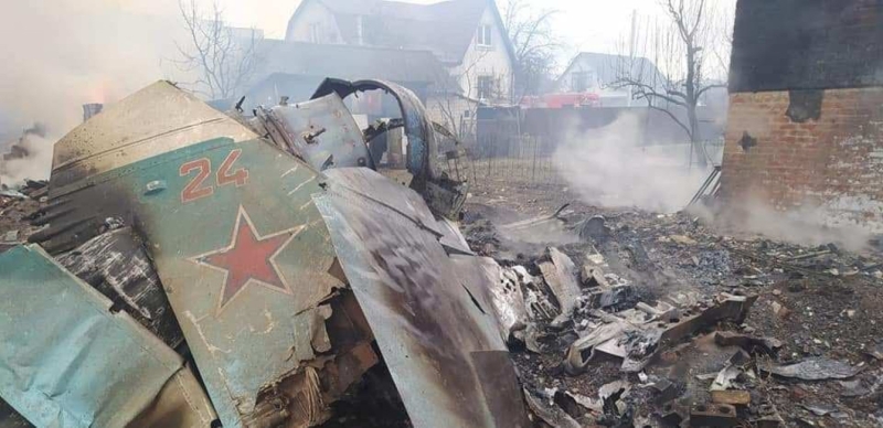 В Чернигове сбили самолет российских нацистов: один из пилотов попал в плен  