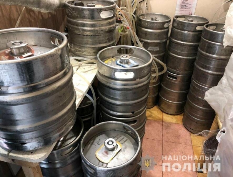На Одещині викрили 35 осіб, які незаконно продавали алкоголь, - ФОТО