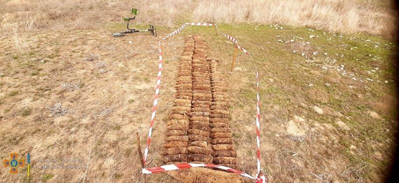 В Одесской области спасатели обнаружили сотни артиллерийских снарядов времен Второй мировой войны  