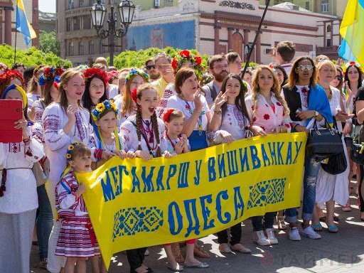 Одеса разом з всім світом відзначає День вишиванки,- ВІДЕО