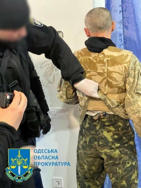 Прикинувся військовим: на Одещині будуть судити чоловіка, який намагався напасти на роботодавця, - ФОТО 