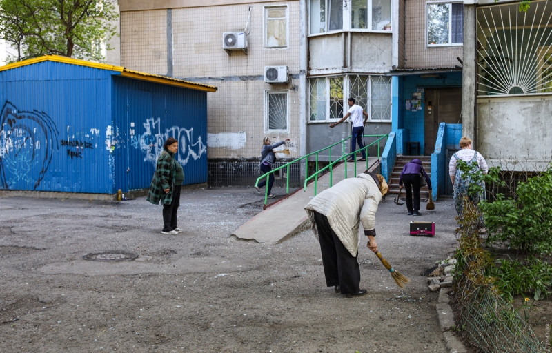 Ракетный удар по Одессе: били с Каспия и разбомбили мебельный цех 