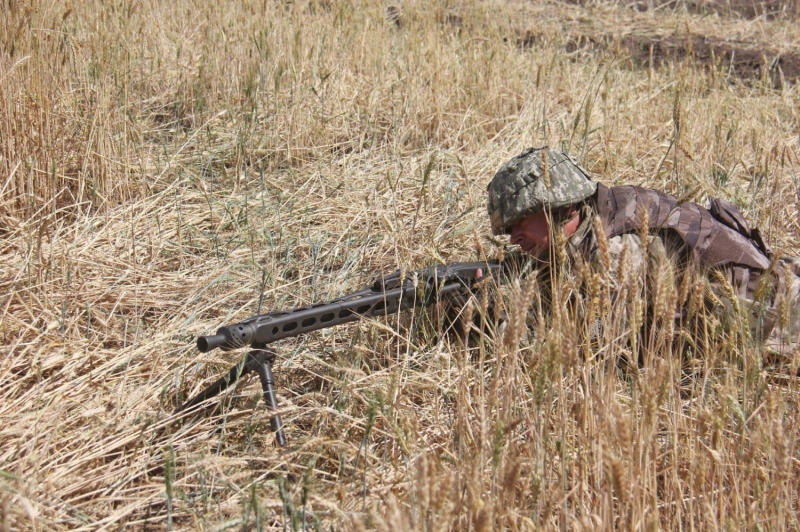 Британский Мastіff в степях Украины: морпехи учатся воевать с помощью новых оружия и техники