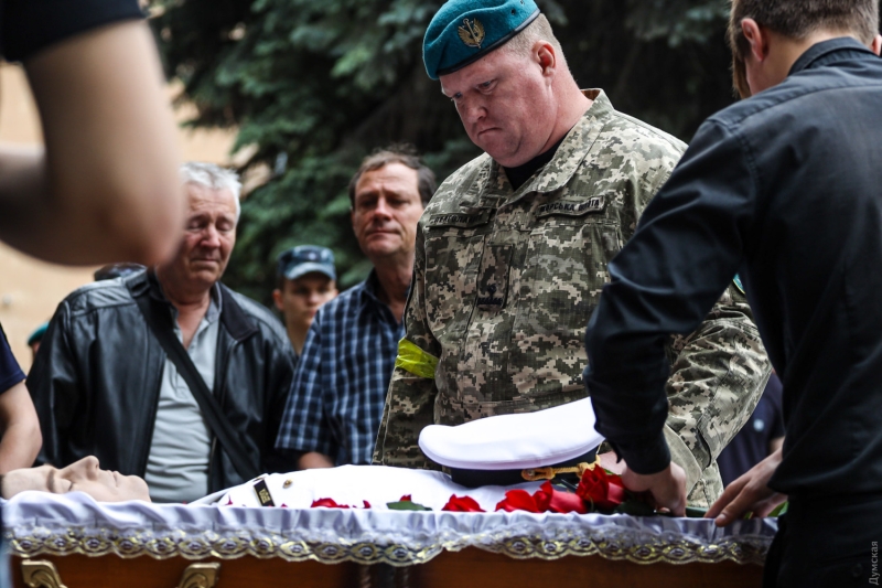 Одесса простилась с командиром батальона морских пехотинцев, героически погибшем при освобождении Николаевской области   