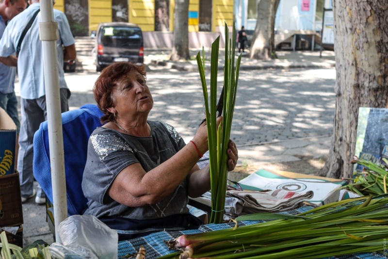 Одесские верующие отмечают День Святой Троицы