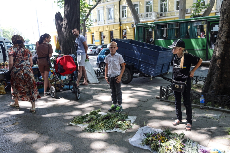 Одесские верующие отмечают День Святой Троицы