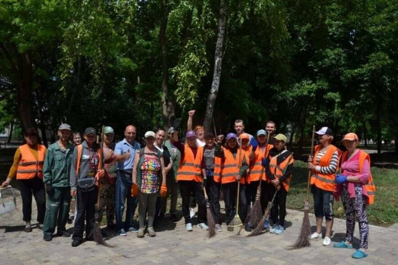 В Одесі масово прибирали зелену зону,- ФОТО