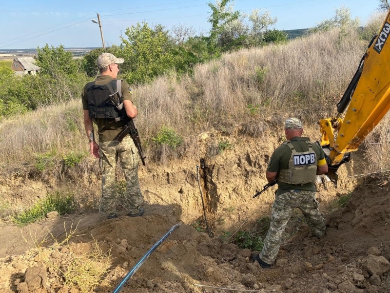 На Одещині біля кордону з Молдовою виявили трубопровід зі спиртом, - ФОТО, ВІДЕО 