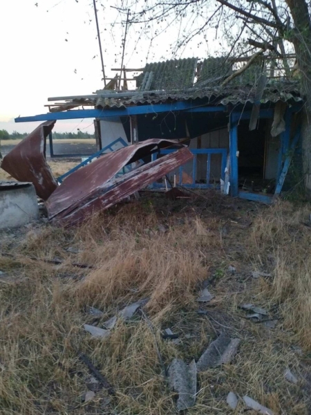 Обстрел Одесской области: российские ракеты уничтожили два ангара с зерном и повредили причал на Змеином  