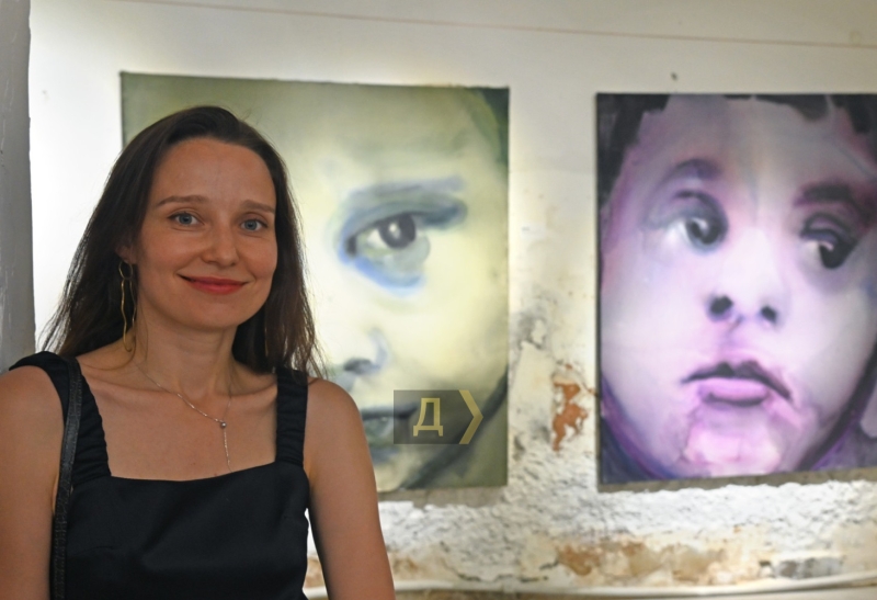 Сожмем чувства в кулак: одесская художница нашла способ пережить  душевную травму