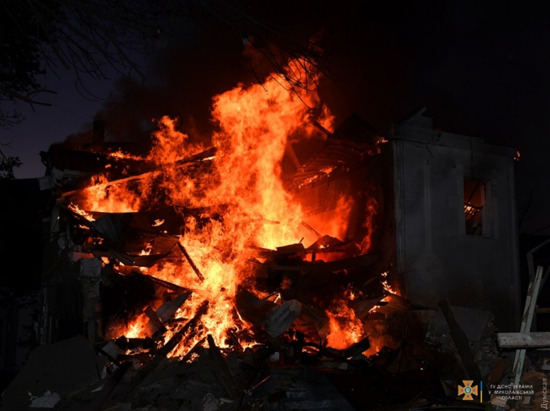 Удар по Николаеву: ракеты попали в медучреждения и жилые дома, двенадцать человек ранены (фотo, видеo, обновляется)