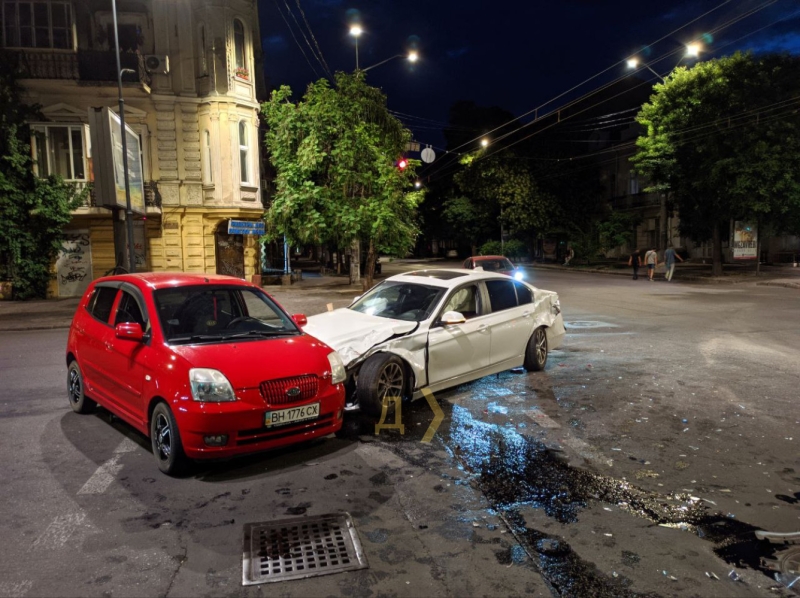 В центре Одессы столкнулись пять машин