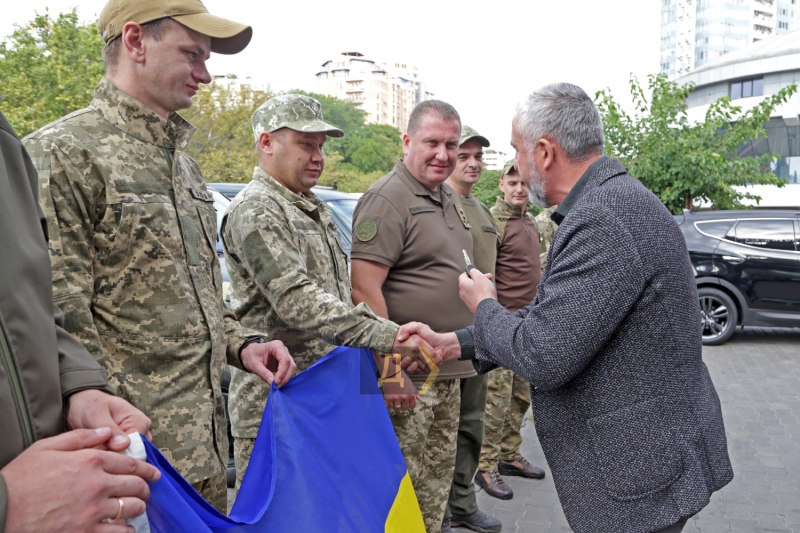 Морские пехотинцы, действующие на херсонском направлении, получили внедорожники  