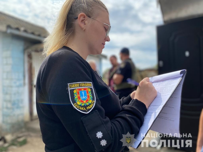 Протверезіла та зізналася: на Одещині жінка встромила своєму чоловіку ніж у спину,- ФОТО, ВІДЕО