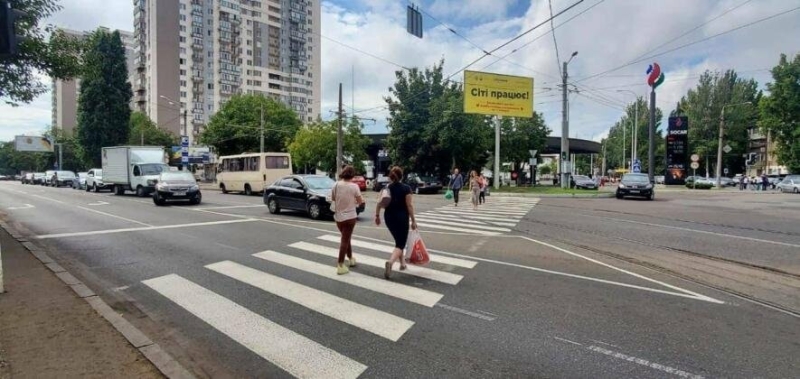 В Одесі на Люстдорфській дорозі оновили розмітку, - ФОТО