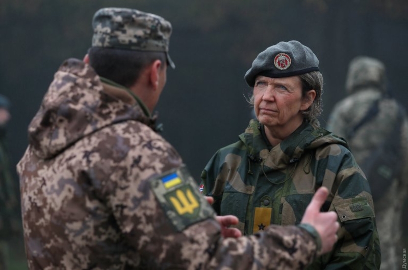 Норвежские инструкторы начали тренировать украинских солдат  