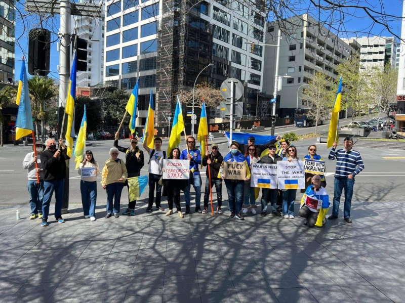 От митингов и ярмарок до контейнеров с гуманитаркой: как новозеландские украинцы воюющей родине помогают  