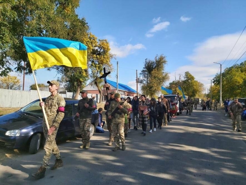 В Одеській області попрощалися із Героєм, що загинув під час артилерійського обстрілу на Херсонщині, - ФОТО