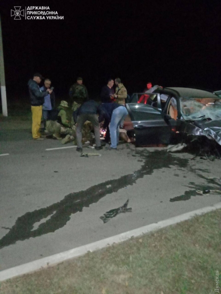 В Одесской области пограничники помогли пострадавшему в ДТП автомобилисту