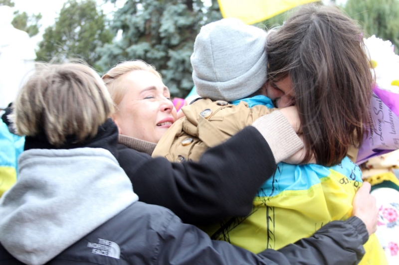 В Аккермане встречали защитников, вернувшихся из вражеского плена  