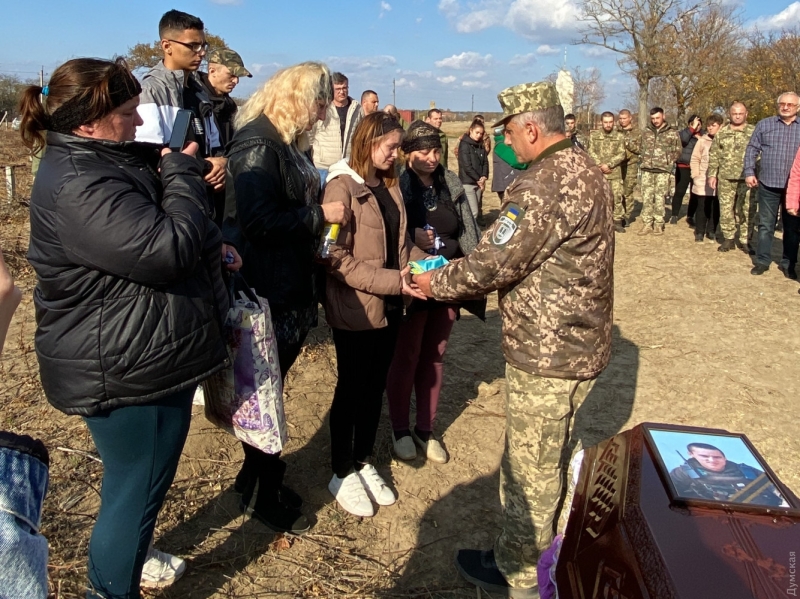 В Болграде похоронили морпеха, погибшего в Херсонской области  