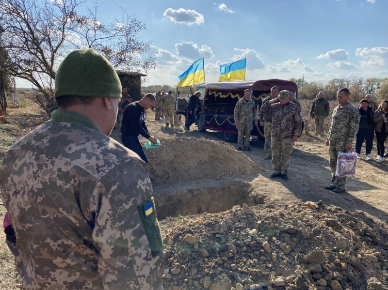 В Болграде похоронили морпеха, погибшего в Херсонской области  