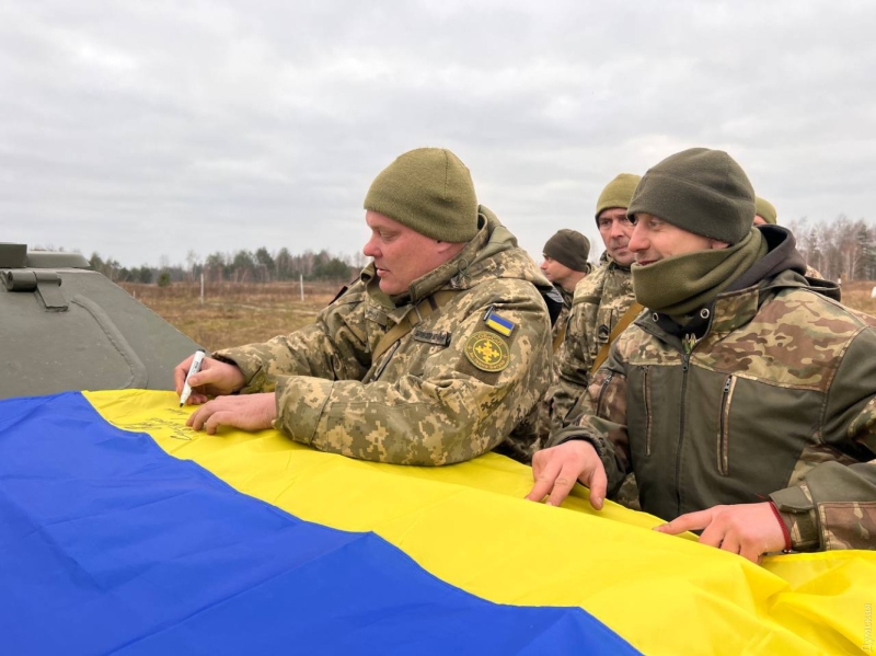 Военные получили самоходную гаубицу, на покупку которой собрали деньги одесские волонтеры  