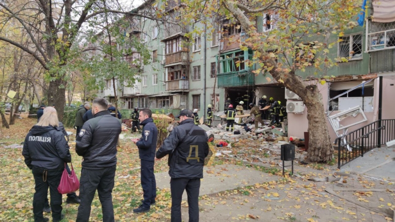 Взрыв газа в Одессе: два человека пострадали, движение по улице Краснова частично перекрыто