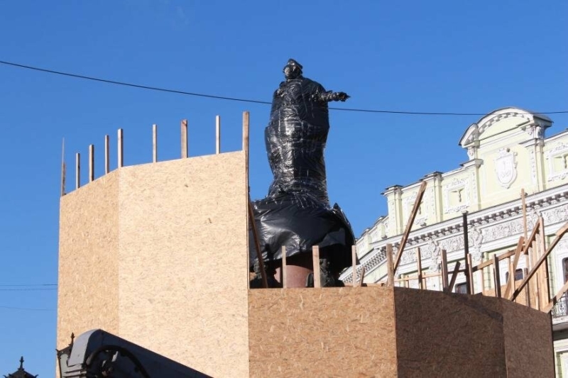 Демонтаж пам'ятника Катерині ІІ офіційно підтвердили в Одеській міськраді, - ФОТО, ВІДЕО 