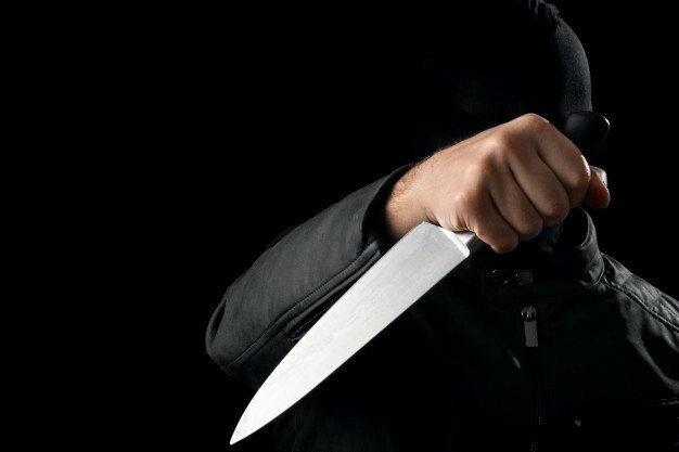 В Одесі чоловік вдарив ножем у живіт співмешканця своєї колишньої