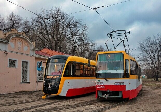 В Одесі зупинили електротранспорт через ракетну загрозу 