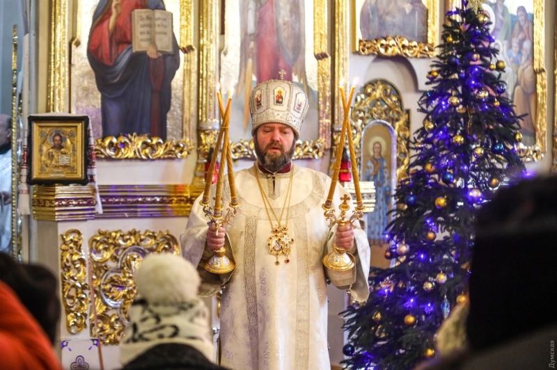 Богослужения, колядки и угощения: в Одессе отмечают юлианское Рождество  