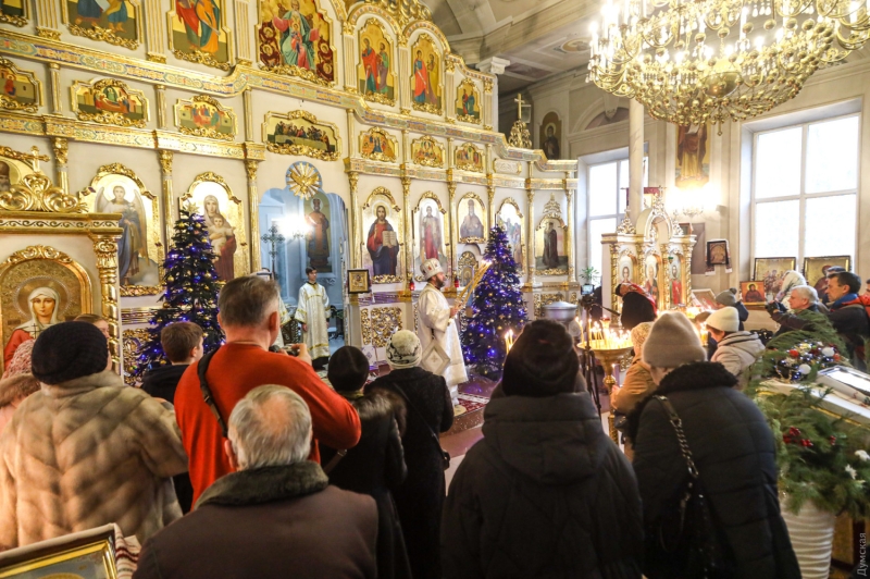 Богослужения, колядки и угощения: в Одессе отмечают юлианское Рождество  