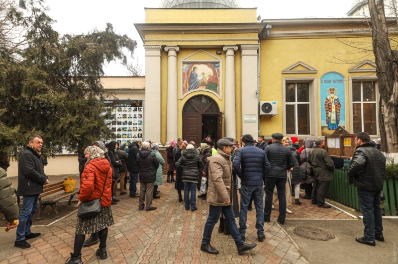 Богослужения, колядки и угощения: в Одессе отмечают юлианское Рождество  