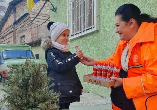 Стало відомо, де в Одесі можна обміняти новорічні ялинки на цукерки, - АДРЕСИ 