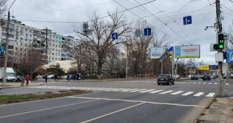 В Одесі оновлюють розмітку пішохідних переходів