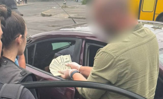 Чиновника Одесской мэрии будут судить за взятку