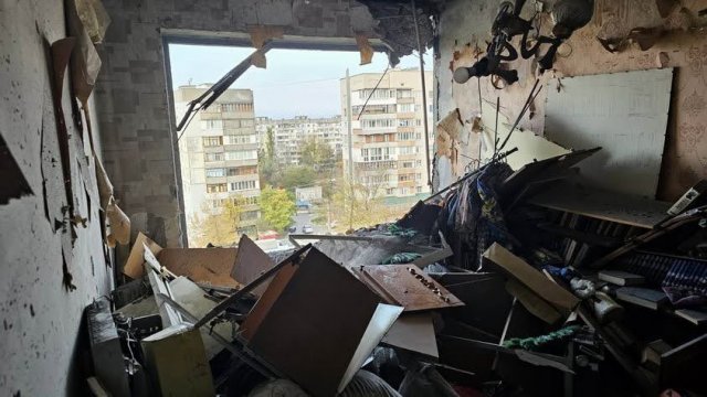 Массированный обстрел Херсона — 2 человека погибли, 28 ранены