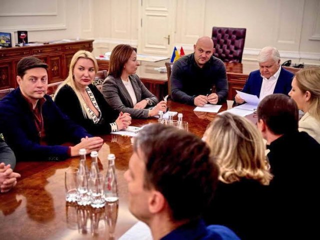 Лисак провел встречу с одесскими депутатами и отметил взаимодействие