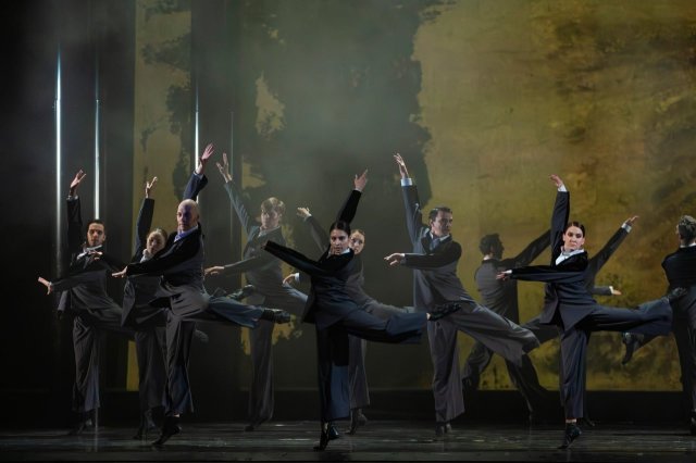 Замріяна Мавка та ділова Килина