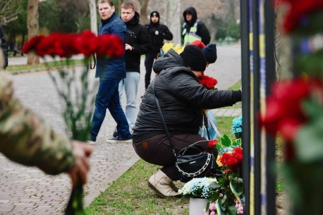 В Одессе на Аллее Героев появилось 53 новых имени защитника