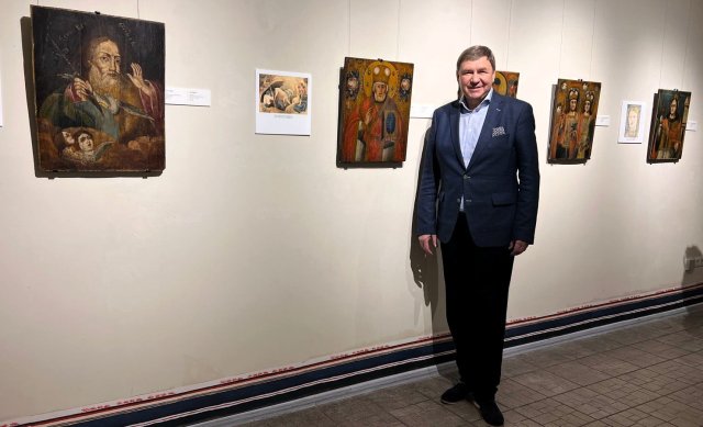Михайло Поживанов: «Виставка народної ікони у наші важкі часи — це той самий момент, коли мистецтво лікує»