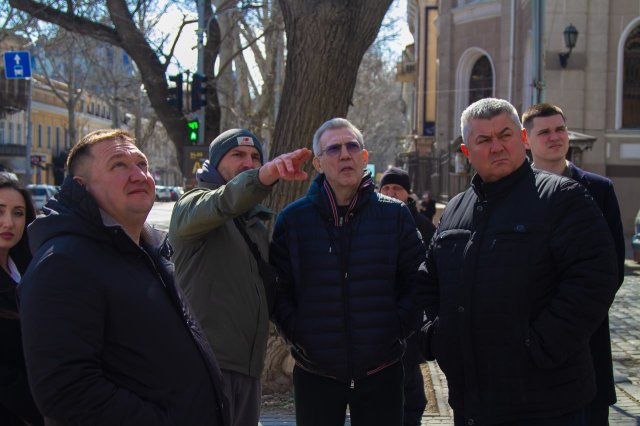 Ворог знову б’є по освітній інфраструктурі Одеси: пошкоджено корпус Одеської юракадемії