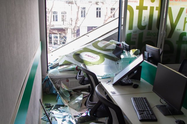 Ворог знову б’є по освітній інфраструктурі Одеси: пошкоджено корпус Одеської юракадемії