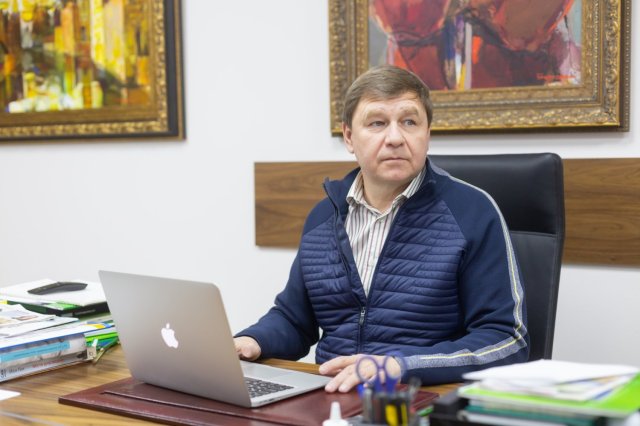 Михайло Поживанов: «Українські художники потребують підтримки держави і суспільства»